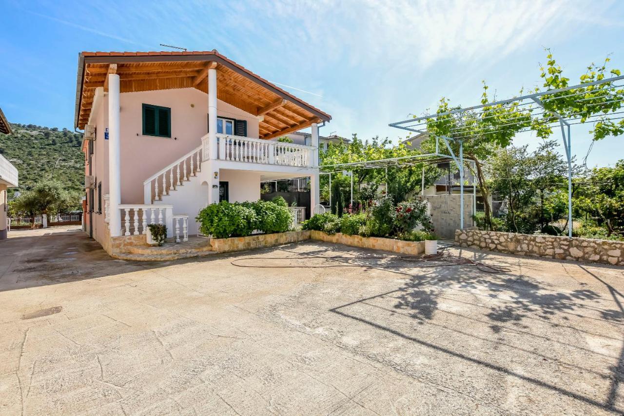 House Lucija Villa Рогозница Екстериор снимка